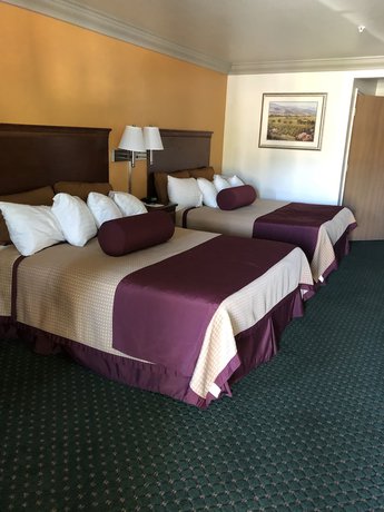 Imagen de la habitación del Hotel Cloverdale Wine Country Inn And Suites. Foto 13