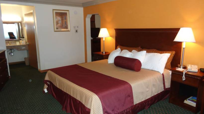 Imagen de la habitación del Hotel Cloverdale Wine Country Inn And Suites. Foto 15