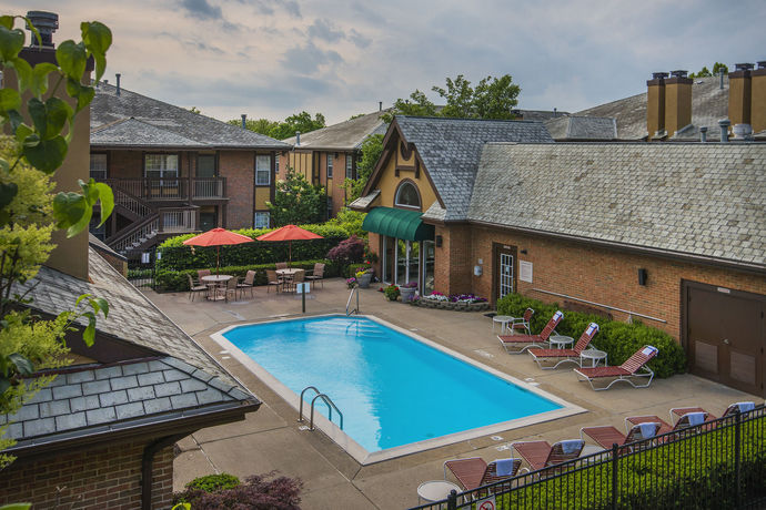 Imagen de la piscina del Hotel Cloverleaf Suites Columbus - Dublin. Foto 15