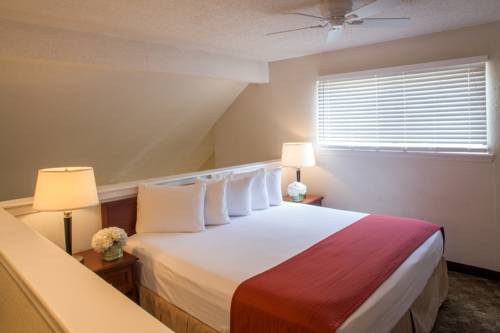 Imagen de la habitación del Hotel Cloverleaf Suites Overland Park. Foto 10