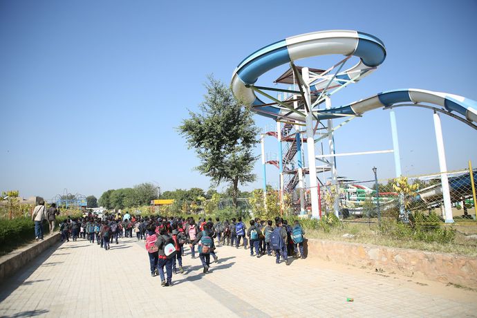 Imagen de la piscina del Hotel Club 21by Sariska Fun city. Foto 19