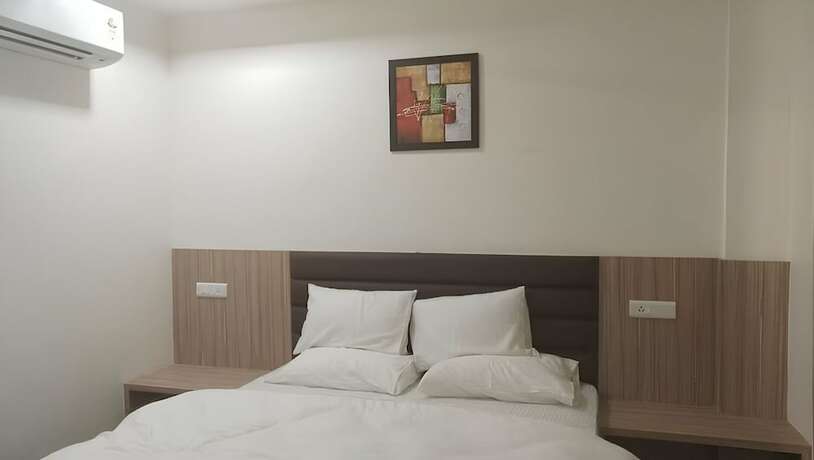 Imagen de la habitación del Hotel Club 7. Foto 23