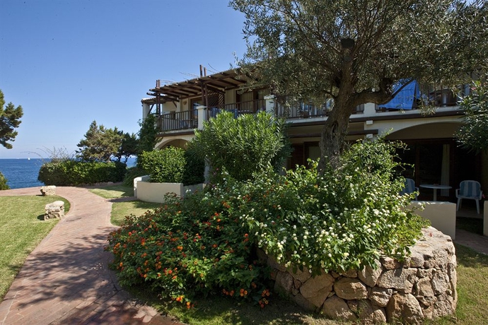 Imagen de los exteriores del Hotel Club, ARZACHENA. Foto 12