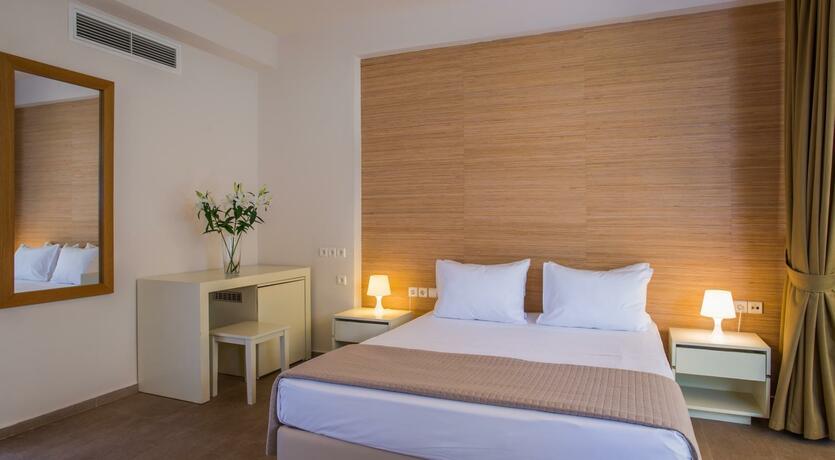 Imagen general del Hotel Club Agia Anna. Foto 26