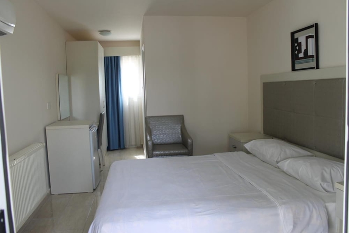 Imagen de la habitación del Hotel Club Alda. Foto 4