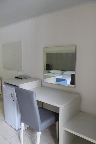 Imagen de la habitación del Hotel Club Alda. Foto 9