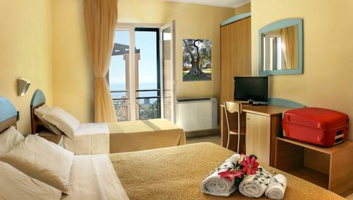 Imagen de la habitación del Hotel Club Aliz&eacute;. Foto 3