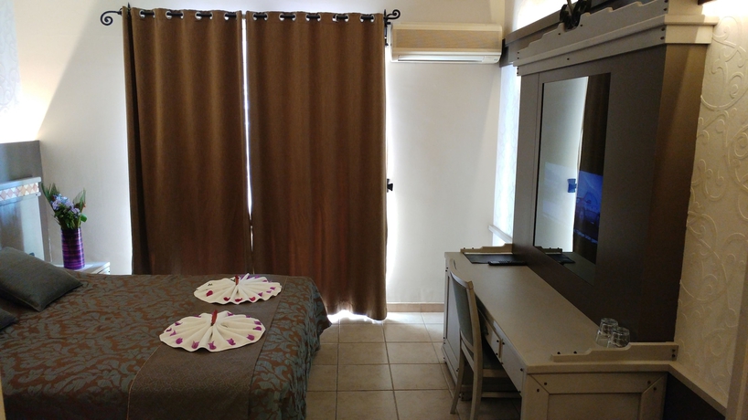 Imagen de la habitación del Hotel Club Alla Turca. Foto 13