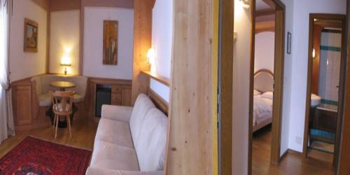 Imagen de la habitación del Hotel Club Alpino. Foto 6