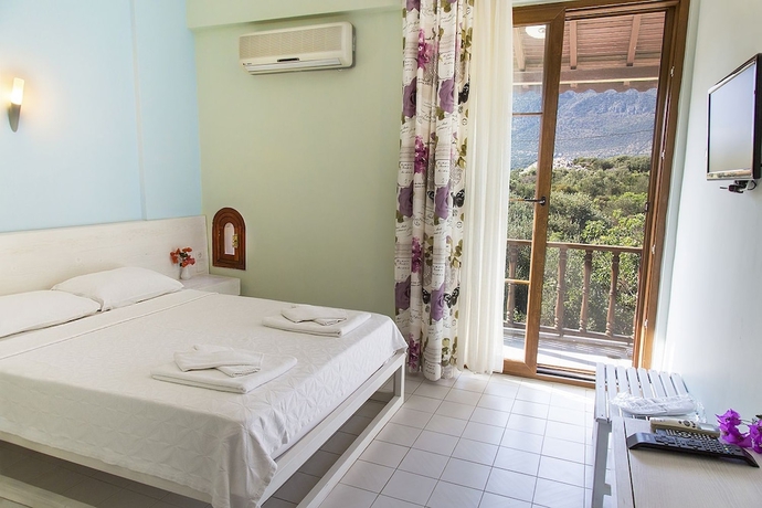 Imagen de la habitación del Hotel Club Antiphellos. Foto 6