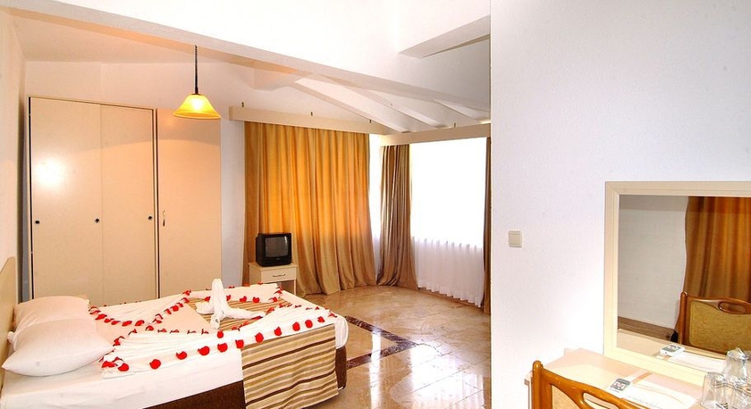 Imagen general del Hotel Club Aqua Plaza. Foto 3