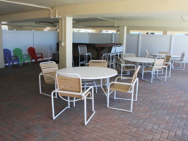 Imagen de la piscina del Hotel Club Bamboo South. Foto 19