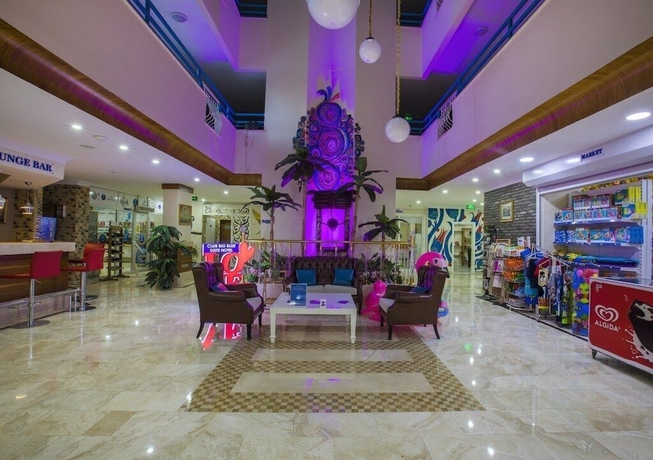 Imagen de los interiores del Hotel Club Big Blue Suite - All Inclusive. Foto 18