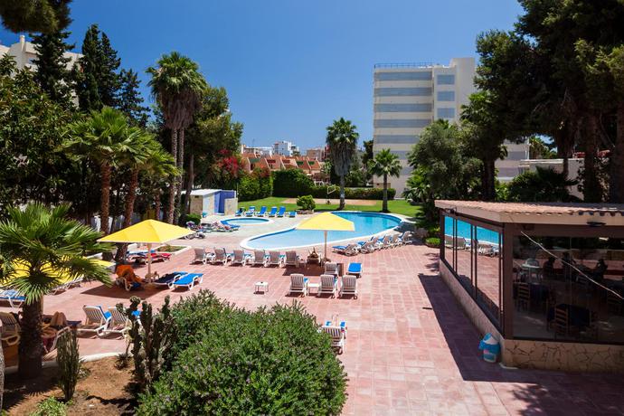 Imagen general del Hotel Club Can Bossa. Foto 6