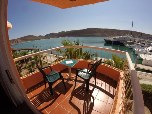 Imagen general del Hotel Club Cantamar Beach & Marina. Foto 4