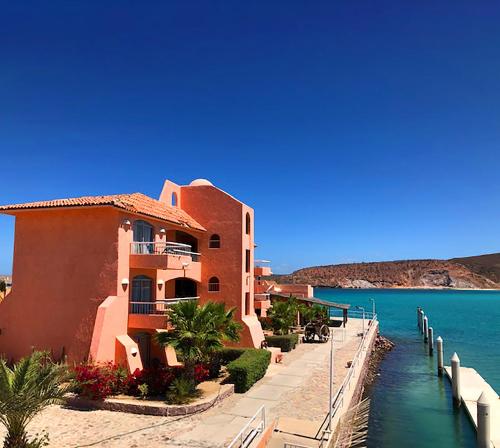 Imagen de la habitación del Hotel Club Cantamar Beach & Marina. Foto 16