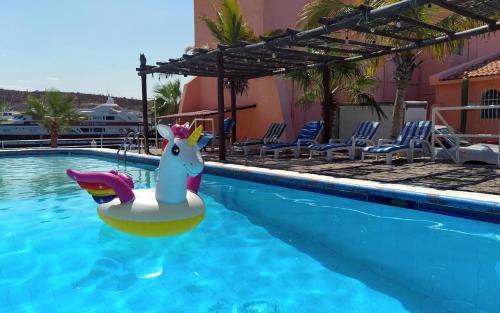 Imagen general del Hotel Club Cantamar Beach & Marina. Foto 10