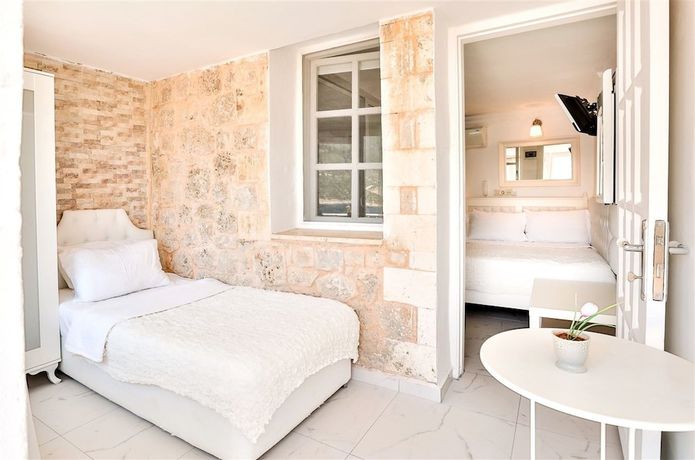 Imagen de la habitación del Hotel Club Capa. Foto 14