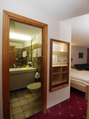 Imagen de la habitación del Hotel Club Davos. Foto 12