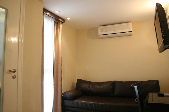 Imagen de los interiores del Hotel Club Del Golf. Foto 16