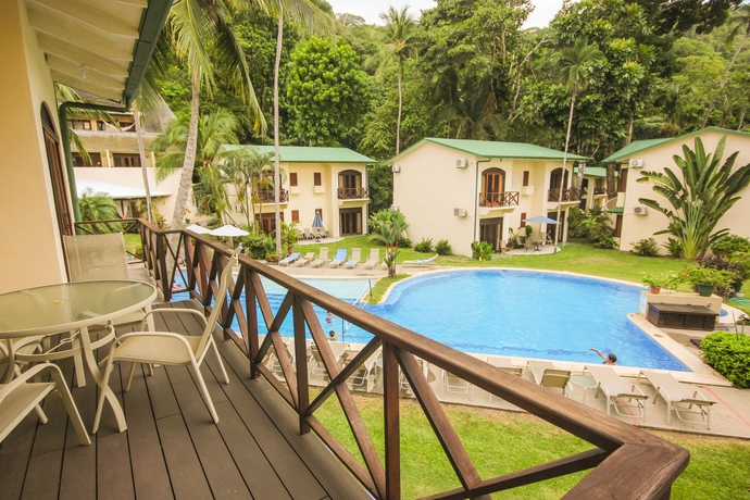 Imagen de los exteriores del Hotel Club Del Mar. Foto 8