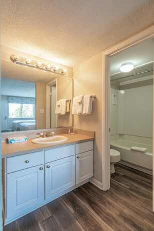 Imagen general del Hotel Club Destin Condos, Destin. Foto 11