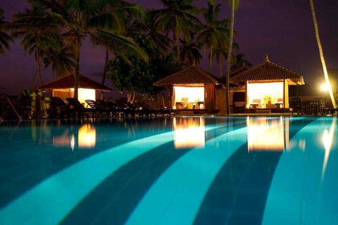 Imagen de la piscina del Hotel Club Dolphin. Foto 8