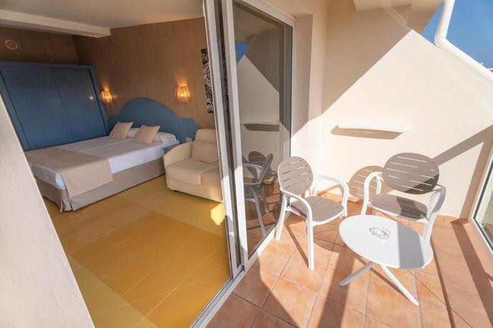 Imagen de la habitación del Hotel Club Drago Park. Foto 7