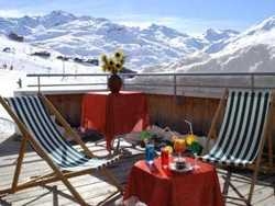 Imagen de los exteriores del Hotel Club Du Soleil Pierre Blanche. Foto 3