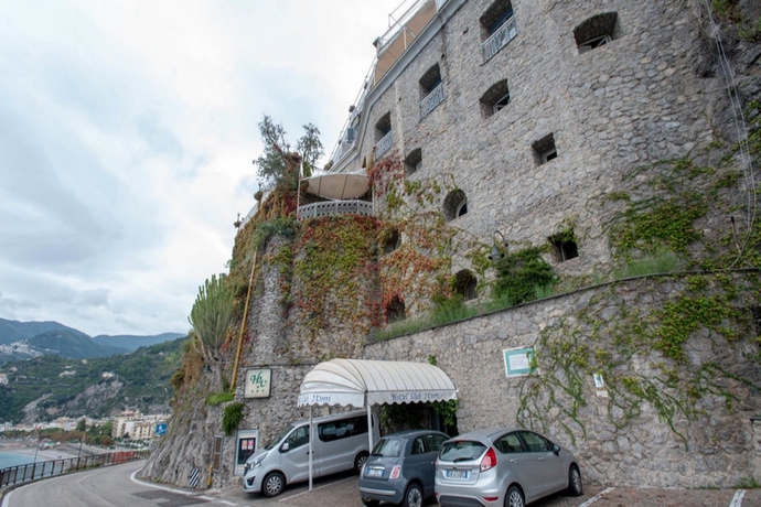 Imagen general del Hotel Club Due Torri. Foto 2