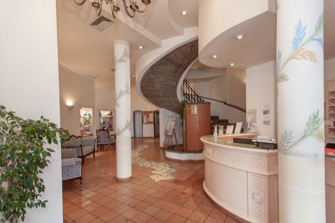 Imagen general del Hotel Club Due Torri. Foto 4