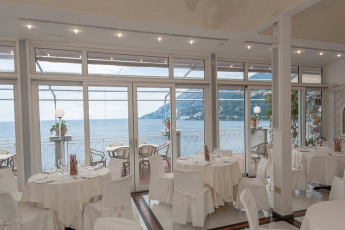 Imagen general del Hotel Club Due Torri. Foto 11