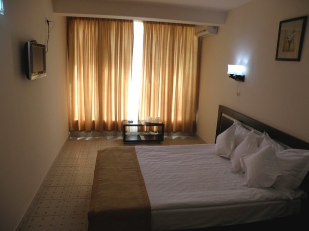 Imagen de la habitación del Hotel Club Dunarea. Foto 2