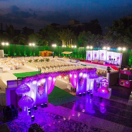 Imagen de los exteriores del Hotel Club Emerald. Foto 12