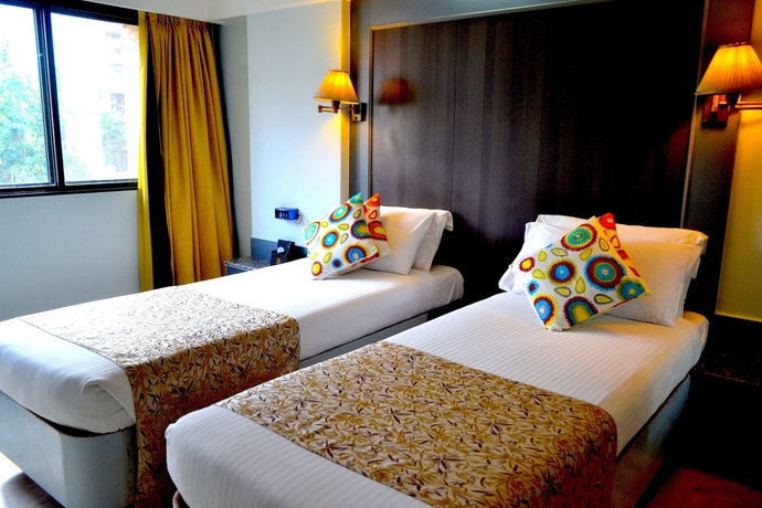 Imagen de la habitación del Hotel Club Emerald. Foto 10