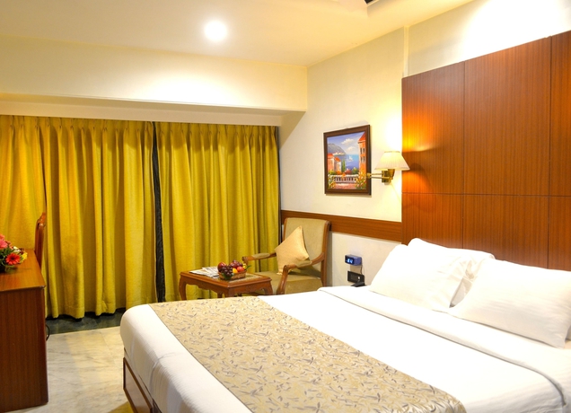 Imagen de la habitación del Hotel Club Emerald. Foto 11