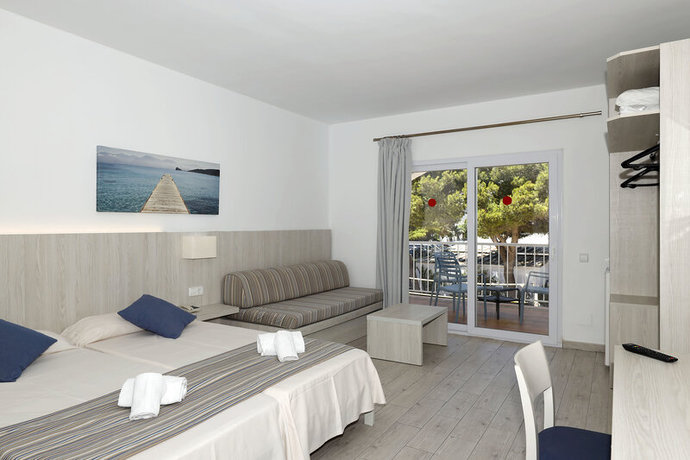 Imagen general del Hotel Club Es Talaial. Foto 11