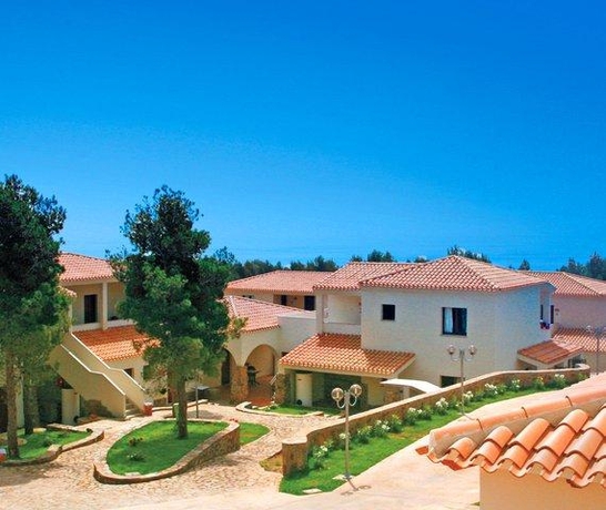 Imagen general del Hotel Club Esse Cala Gonone Beach Village. Foto 7