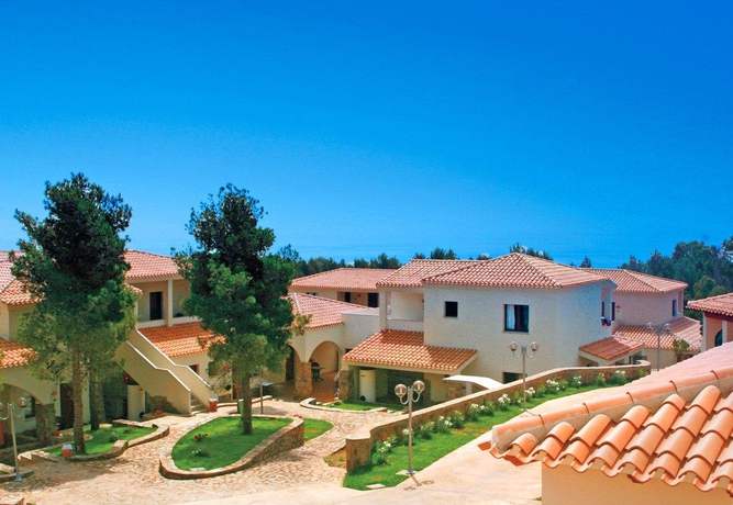 Imagen general del Hotel Club Esse Cala Gonone Beach Village. Foto 8