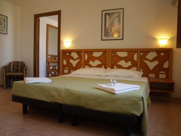 Imagen de la habitación del Hotel Club Esse Gallura Beach. Foto 5