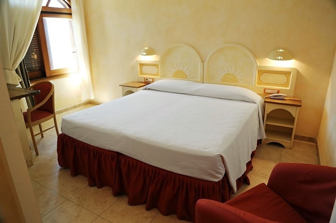 Imagen de la habitación del Hotel Club Esse Posada. Foto 7