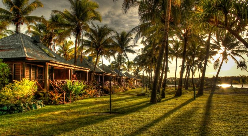 Imagen de los exteriores del Hotel Club Fiji Resort. Foto 8