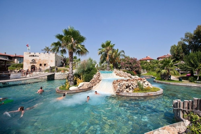 Imagen de la piscina del Hotel Club Grand Aqua - All Inclusive. Foto 13