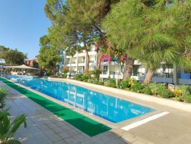 Imagen general del Hotel Club Hotel Rama. Foto 4