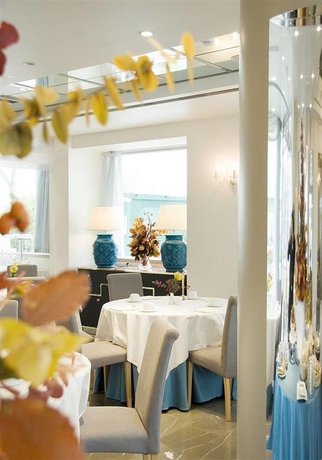 Imagen del bar/restaurante del Hotel Club House. Foto 5