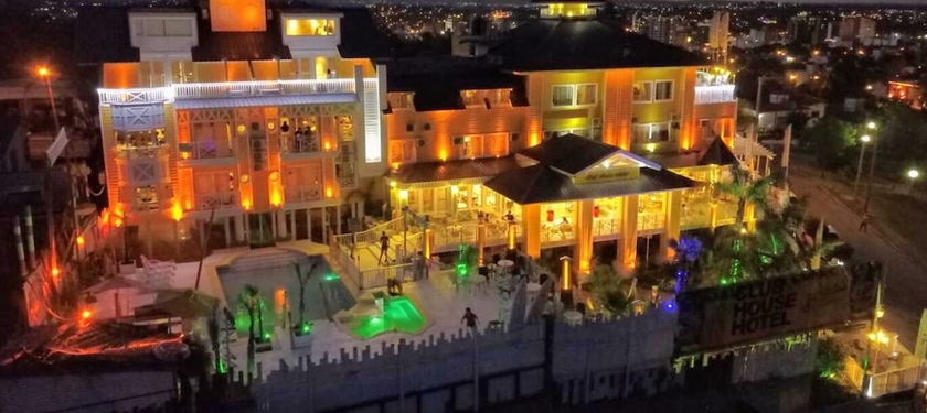 Imagen general del Hotel Club House, VILLA CARLOS PAZ. Foto 10