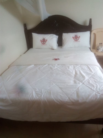 Imagen de la habitación del Hotel Club Icon Guest House. Foto 7