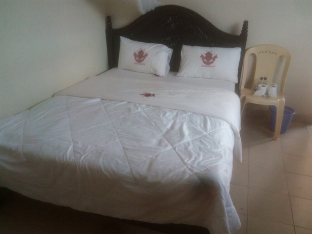 Imagen de la habitación del Hotel Club Icon Guest House. Foto 8