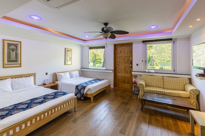 Imagen de la habitación del Hotel Club Inner and Resort. Foto 4