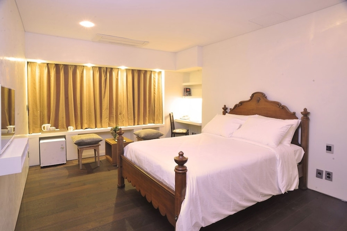 Imagen de la habitación del Hotel Club Inner and Resort. Foto 10